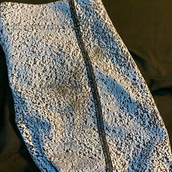 Lululemon pants - Picture 4 of 4